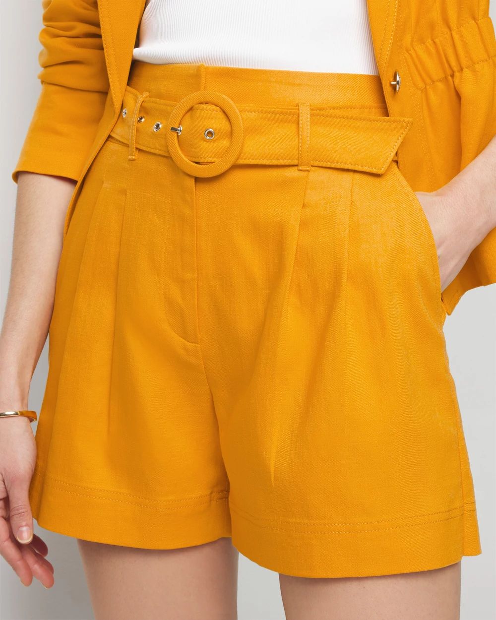 Belted high waisted shorts 2025